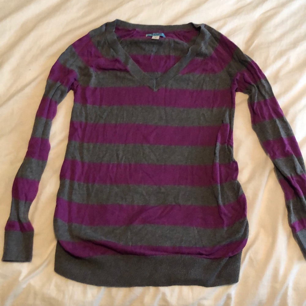 Maternity sweater